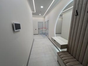 195.000 EUR
