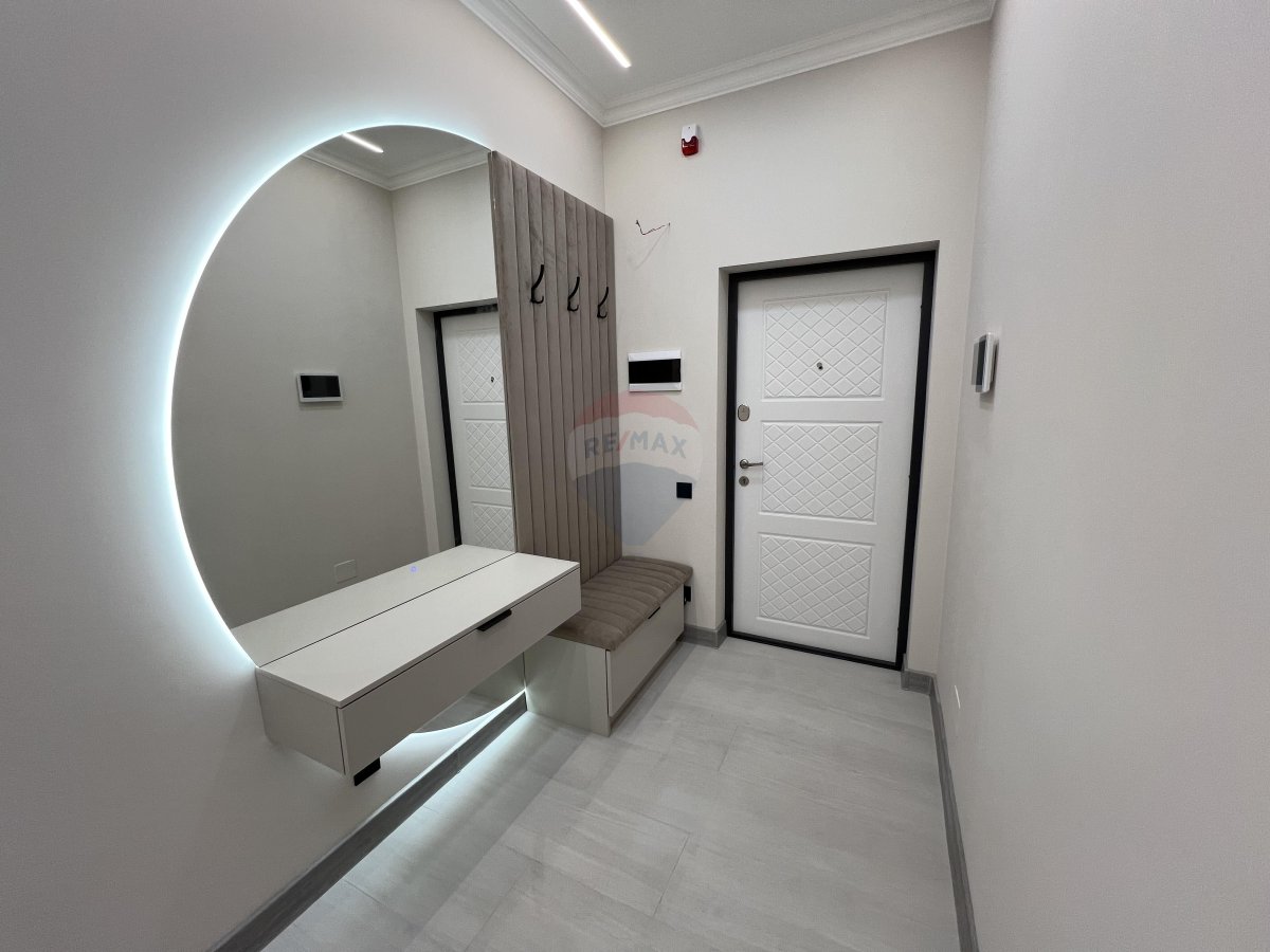 195.000 EUR