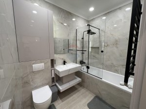 195.000 EUR