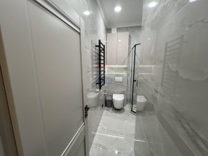 195.000 EUR
