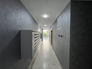 195.000 EUR
