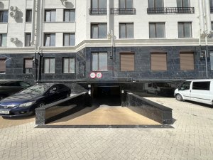 195.000 EUR