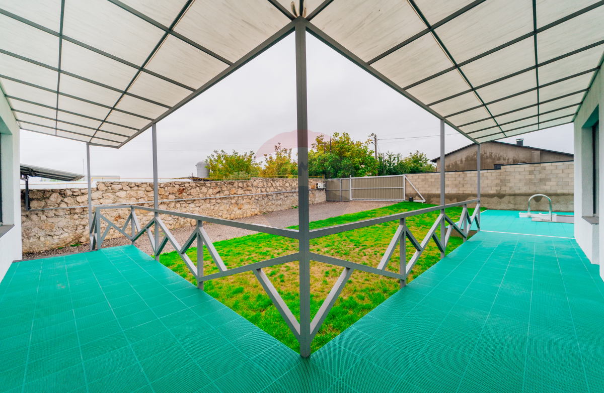 230.000 EUR