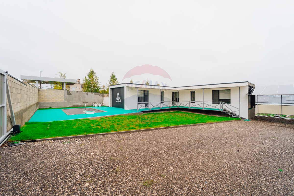 230.000 EUR
