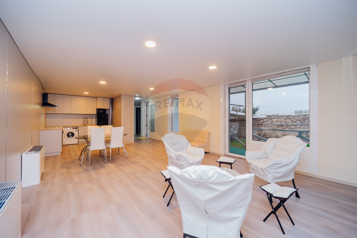 230.000 EUR