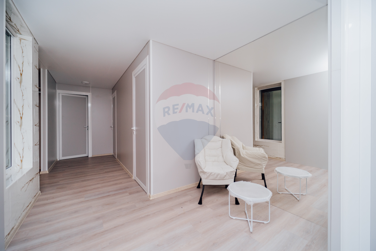 230.000 EUR