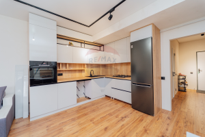 104.900 EUR