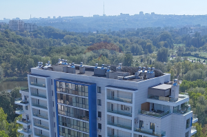 350.000 EUR