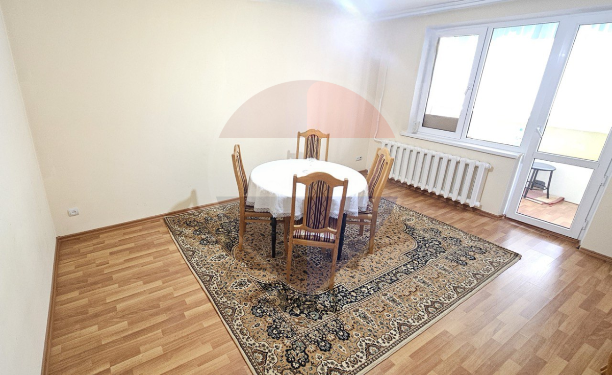 115.900 EUR