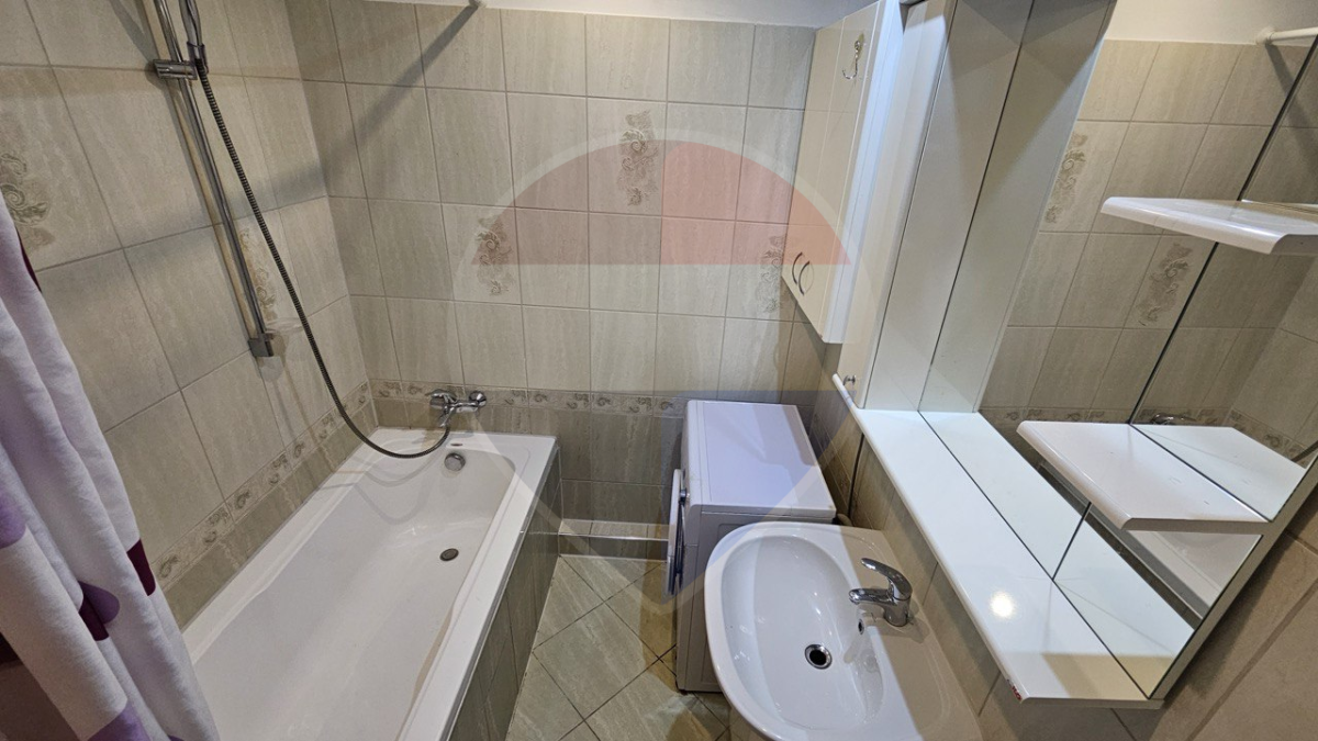 115.900 EUR