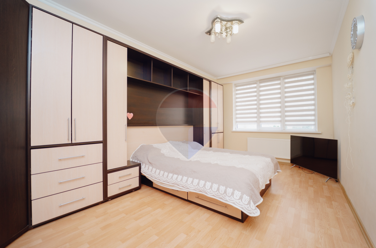 175.000 EUR