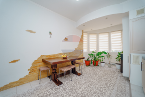 175.000 EUR