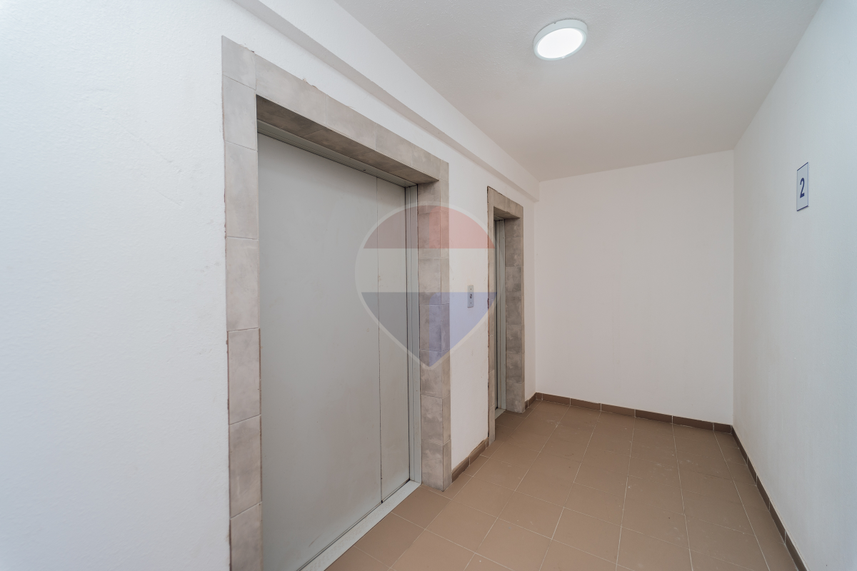 110.000 EUR