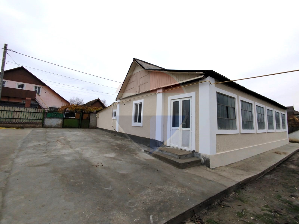 43.000 EUR