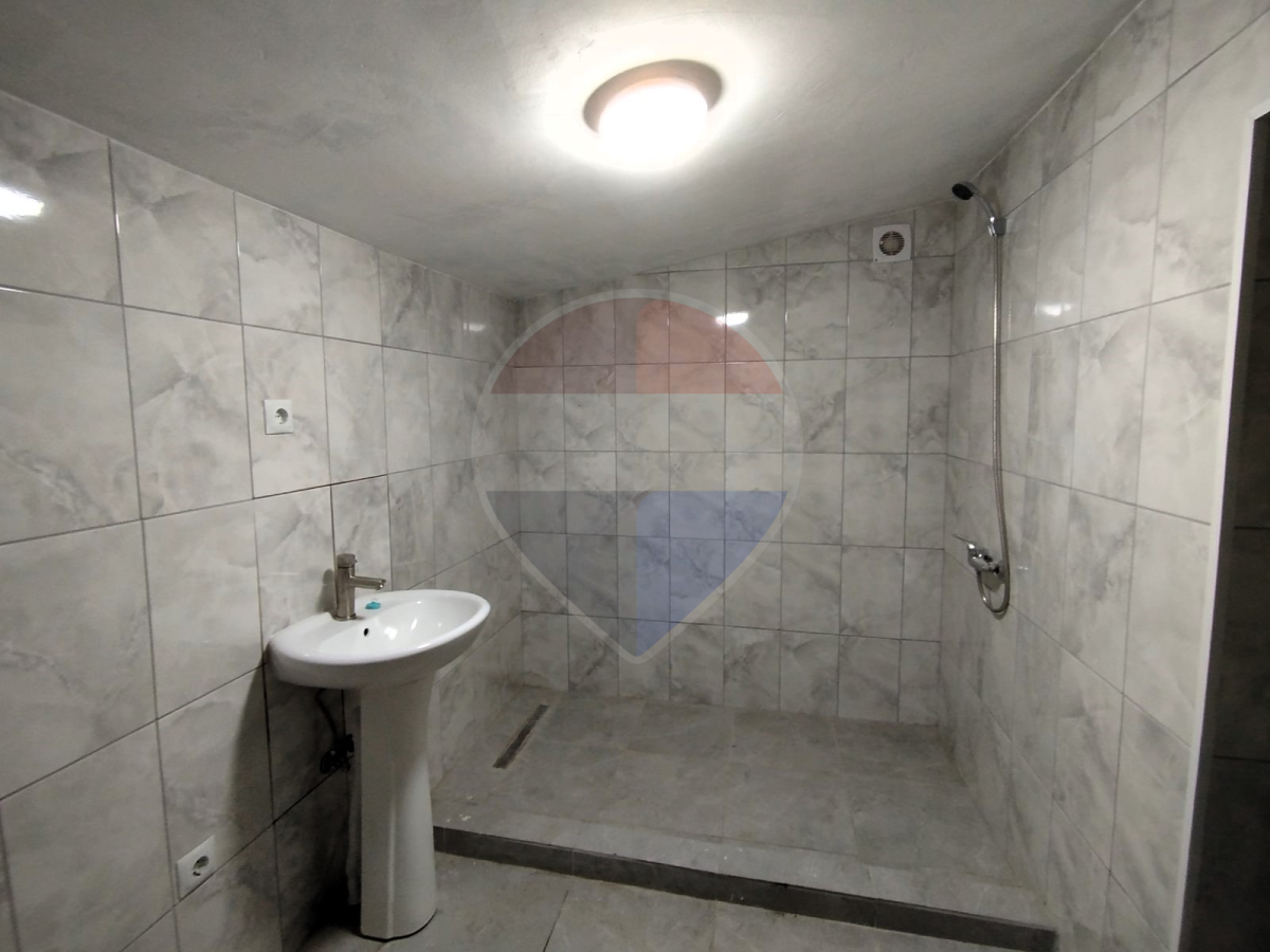 43.000 EUR