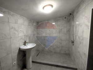 43.000 EUR