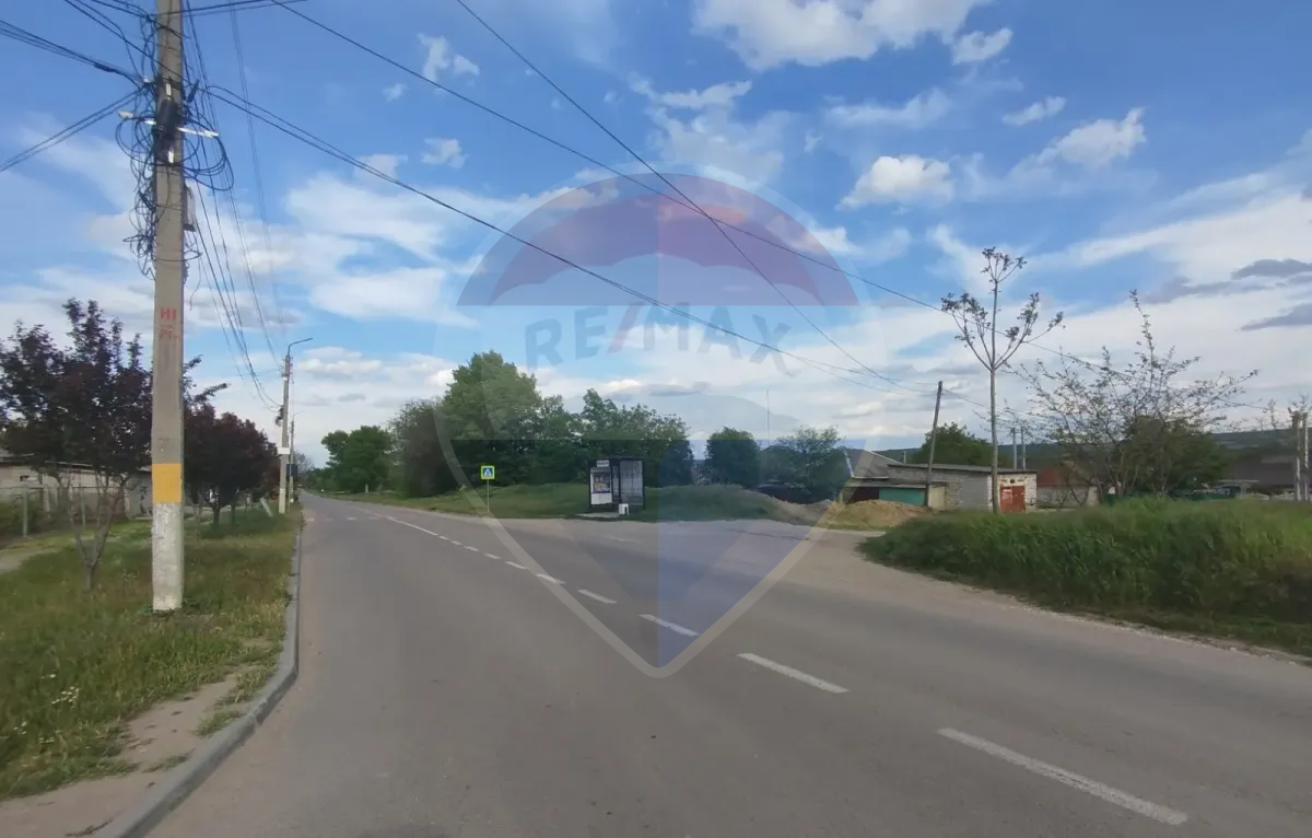 43.000 EUR