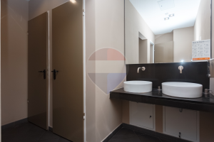 6.250 EUR