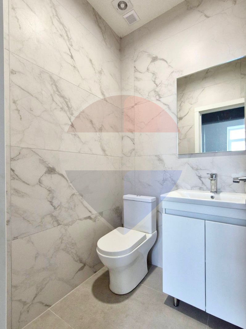 310.000 EUR