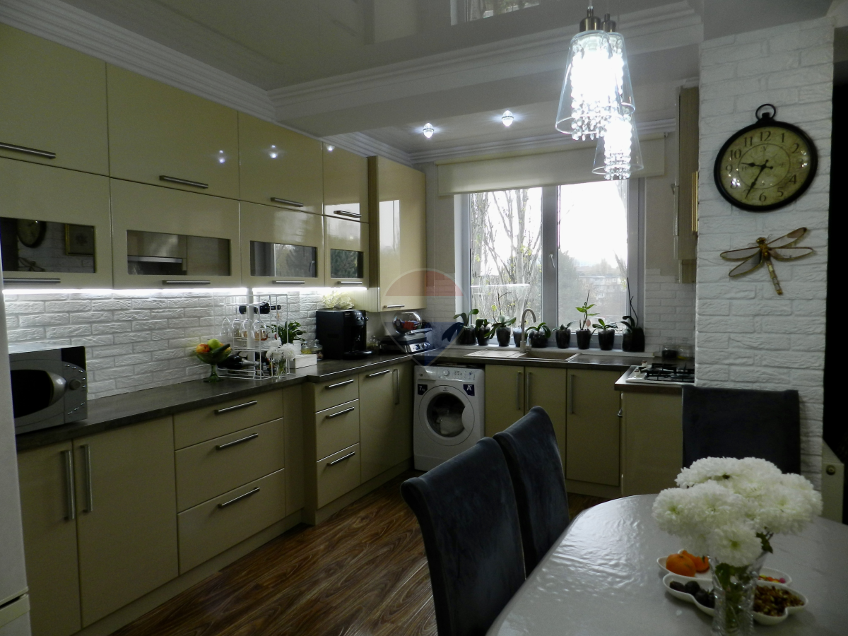 155.000 EUR