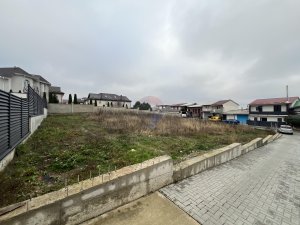 374.000 EUR