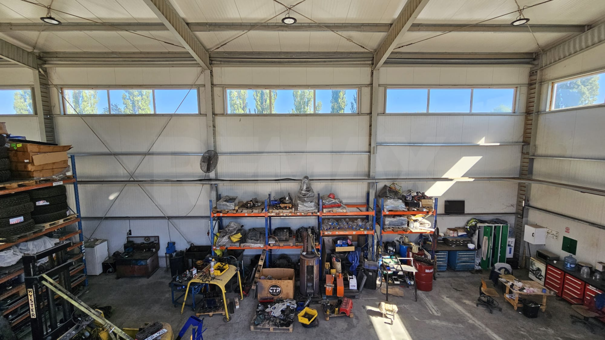 225.000 EUR