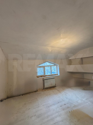 270.000 EUR