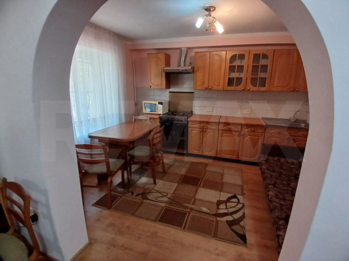 234.000 EUR