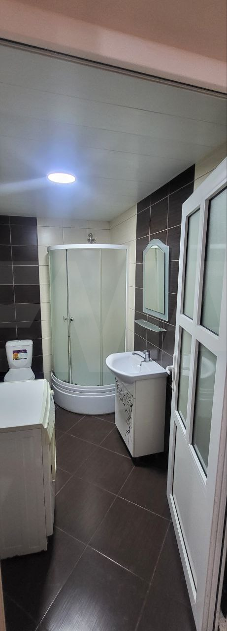 234.000 EUR