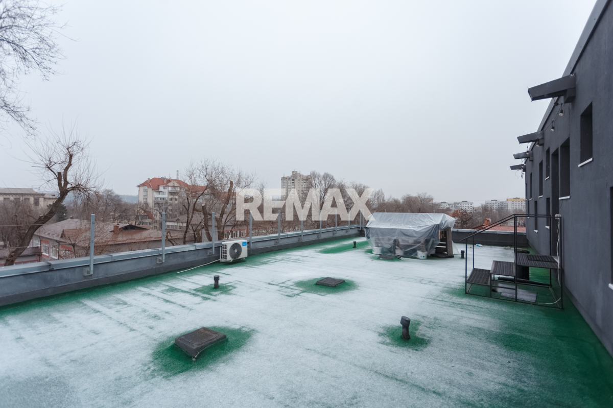 6.500 EUR