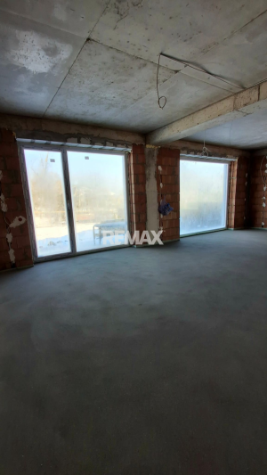220.000 EUR