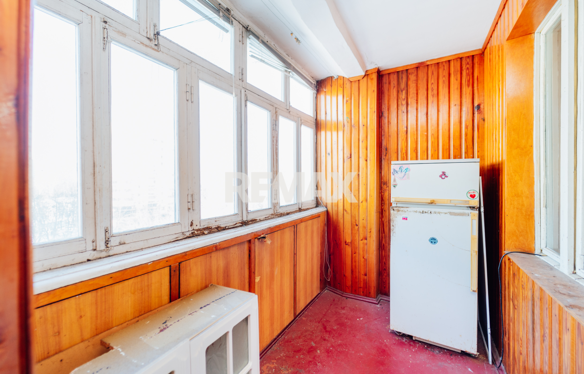 104.000 EUR