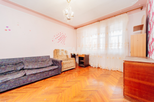 104.000 EUR