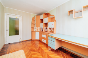 104.000 EUR
