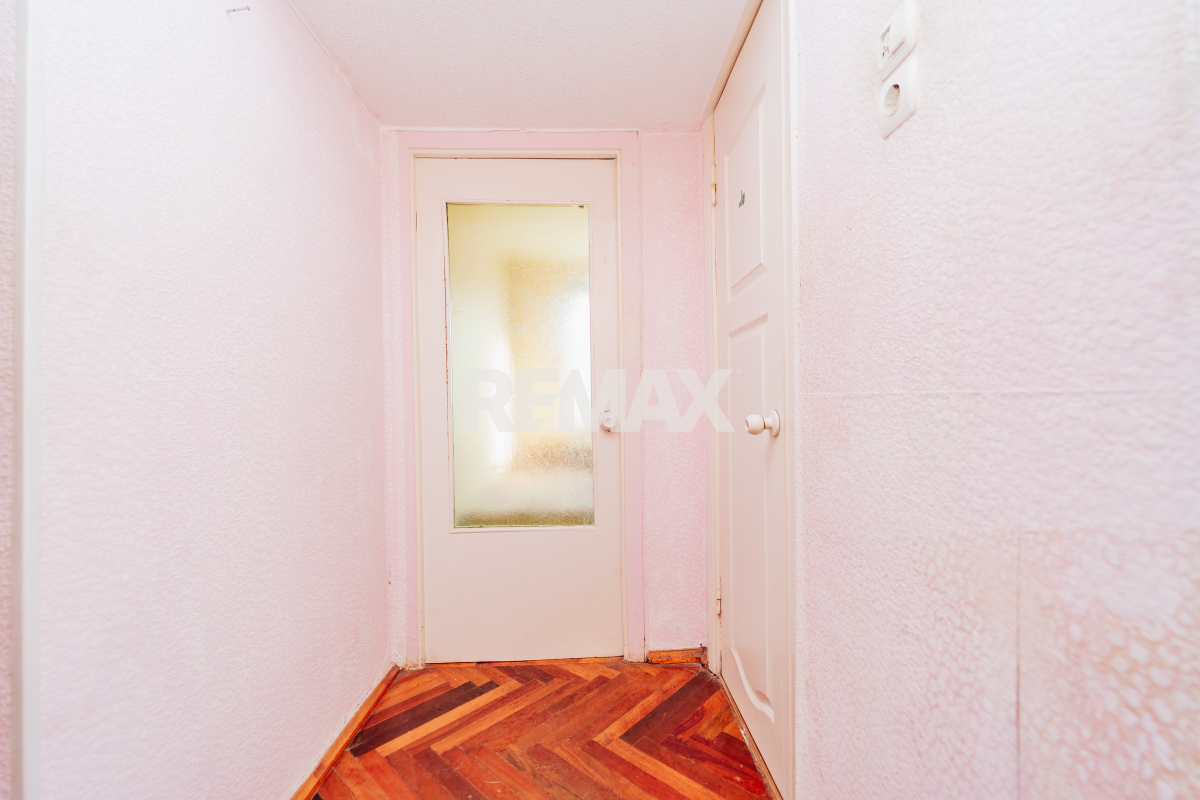 104.000 EUR