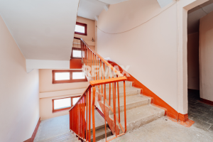 104.000 EUR