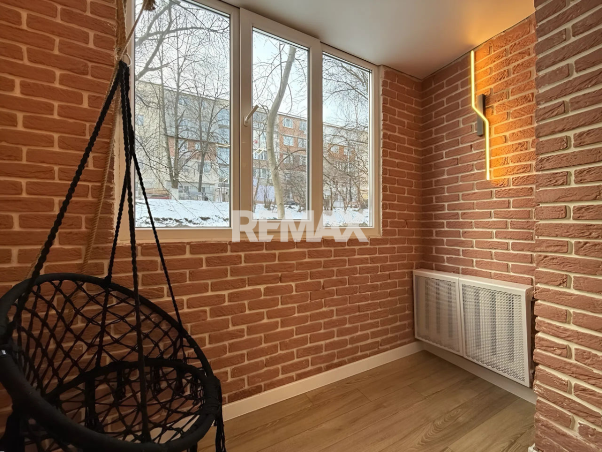 87.600 EUR