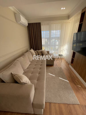 210.000 EUR