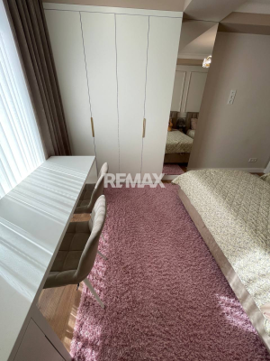 210.000 EUR