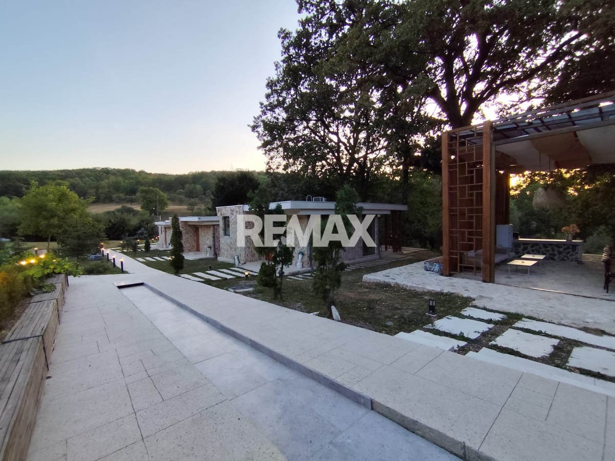 360.000 EUR