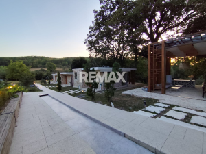 360.000 EUR
