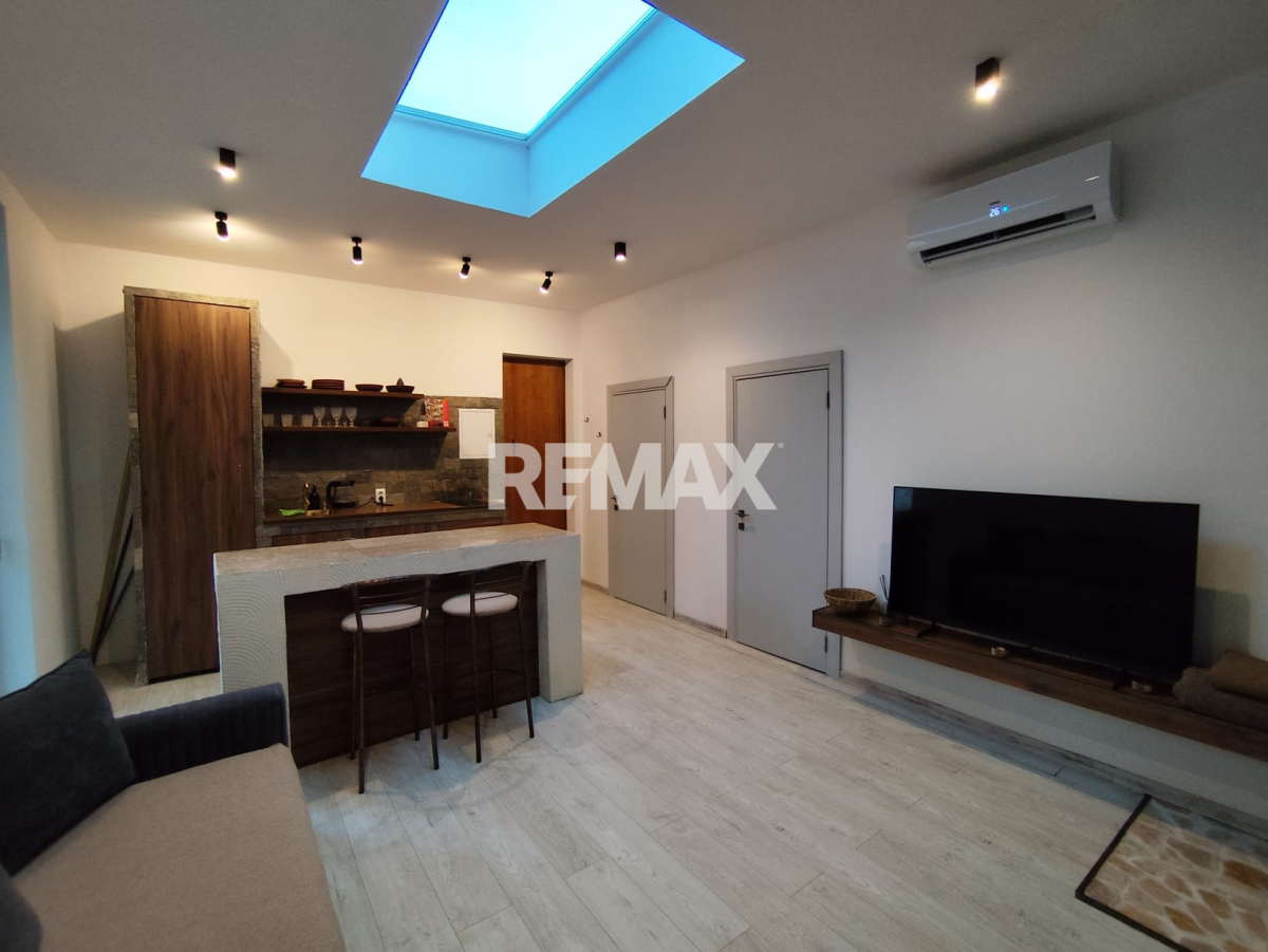 360.000 EUR