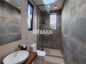360.000 EUR