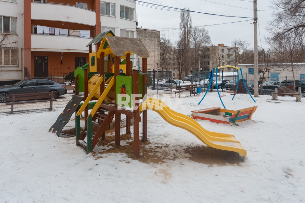 94.000 EUR