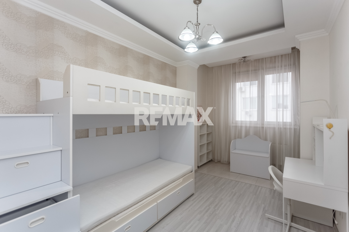 94.000 EUR