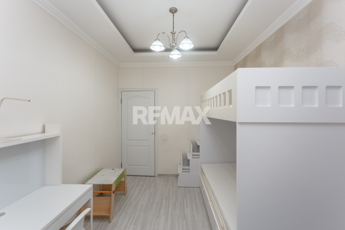 94.000 EUR
