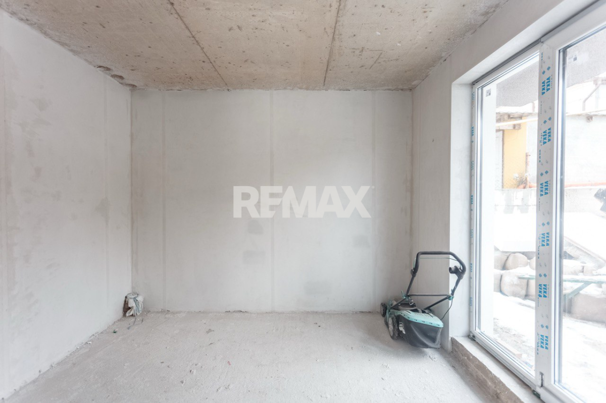 264.000 EUR