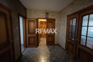 350.000 EUR