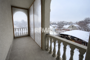 350.000 EUR