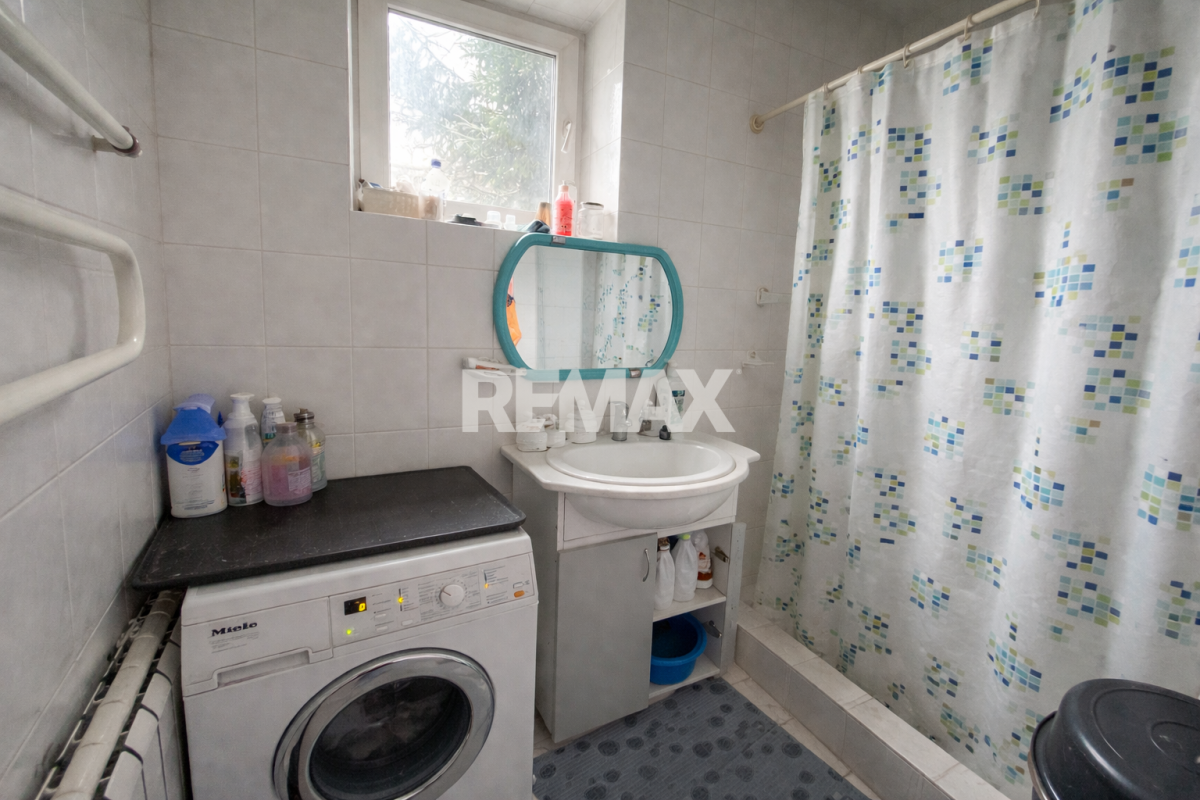 350.000 EUR